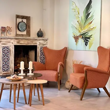 Ella Alacati Hotel *