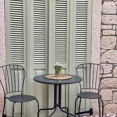 Ella Alacati Hotel Ildiri