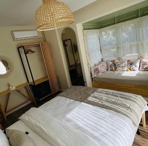 Ella Alacati Hotel *