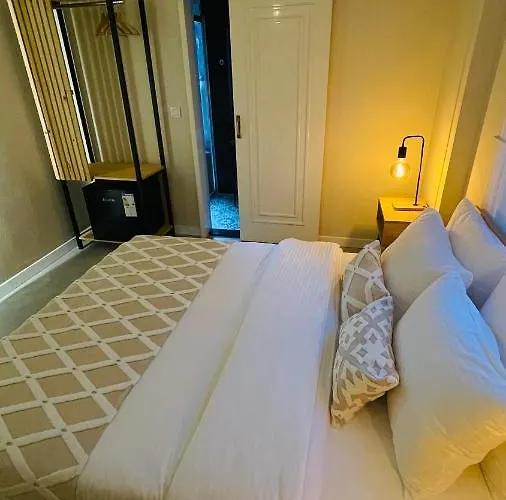 Ella Alacati Hotel *